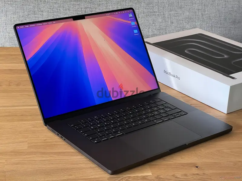 ملحقات Apple MacBook Pro 16 2024 الكاملة
