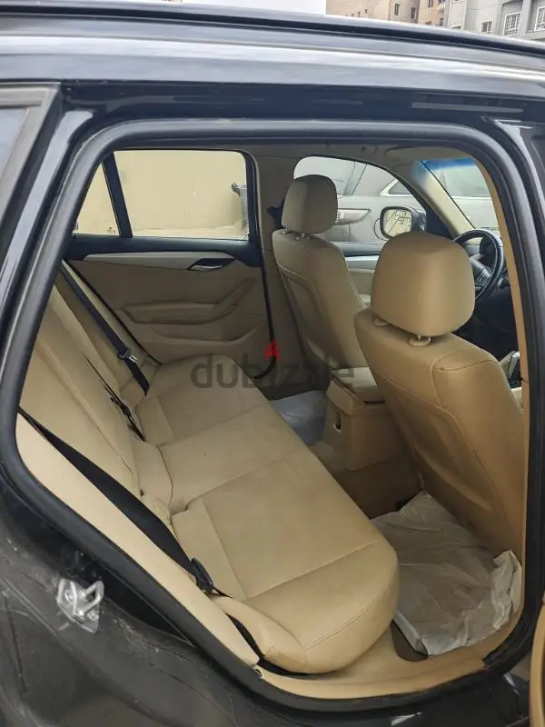 بي إم دبليو X1 2012644089397105941212