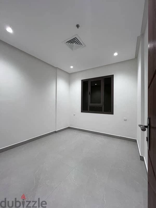 Salmiya - Deluxe Fully Furnished 1 BR Apartment 4