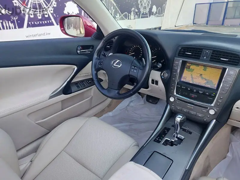 Lexus IS300C . 201064422416748034124