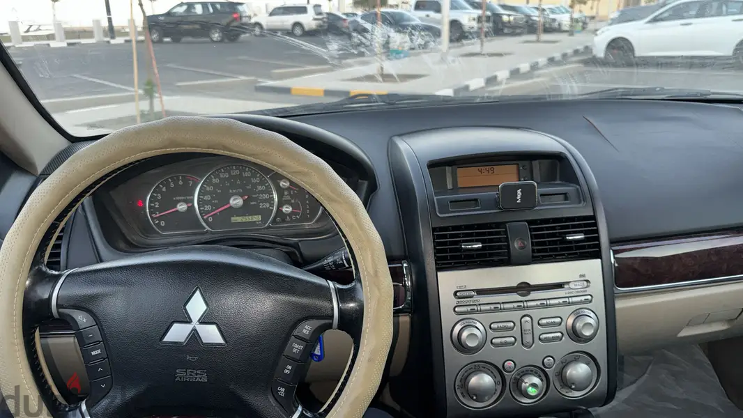 Mitsubishi Galant 201064421577610754127