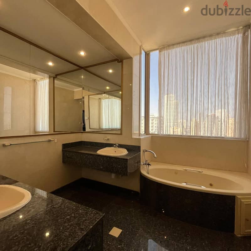 Full floor with sea view for rent in Al Shaab Al Bahri, Block 8. 11