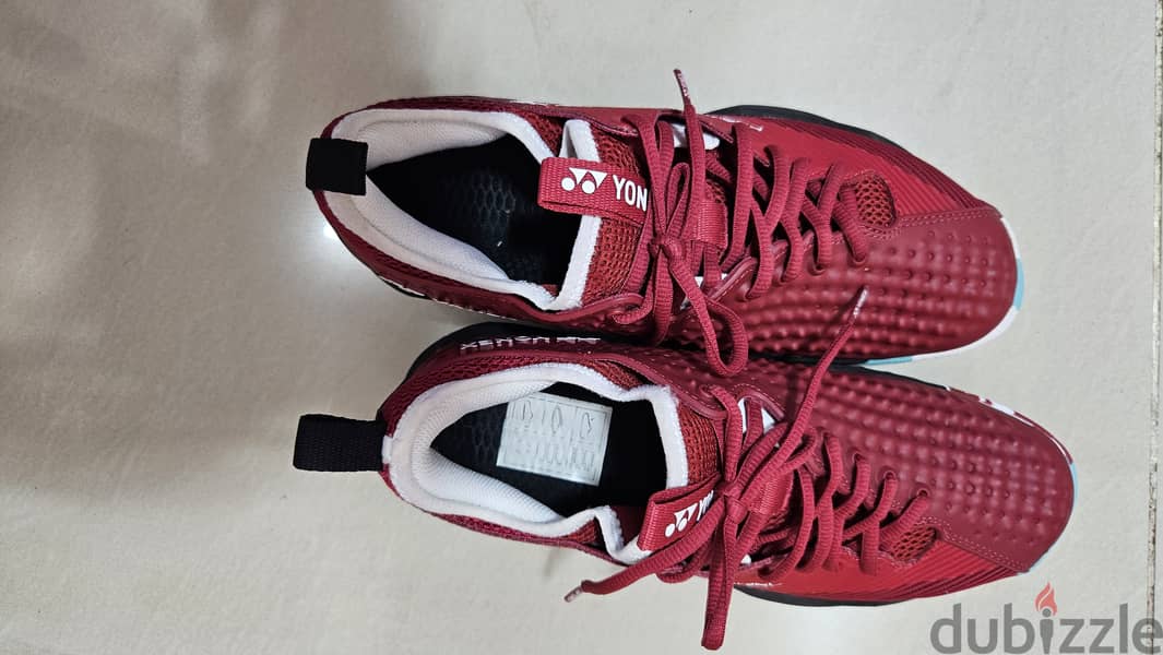 Yonex non marking badminton shoes EU 40.5 3