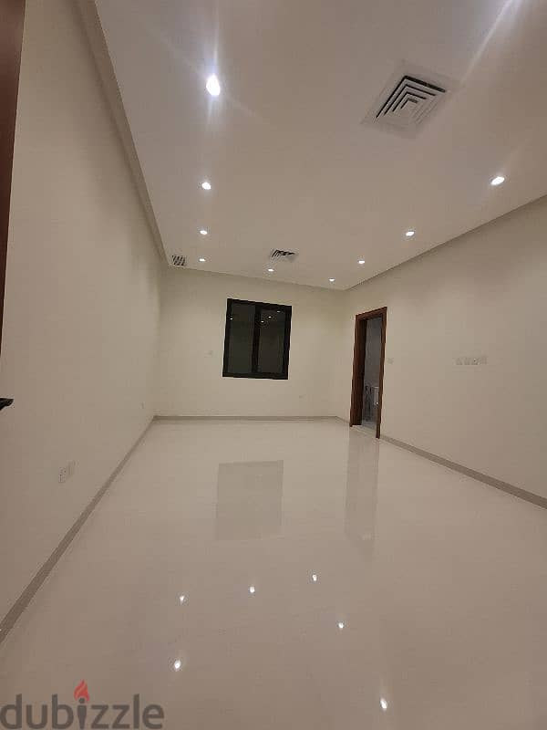 للايجار دور ارضي بالجابريه مدخل خاص اول ساكن تشطيب vip 4