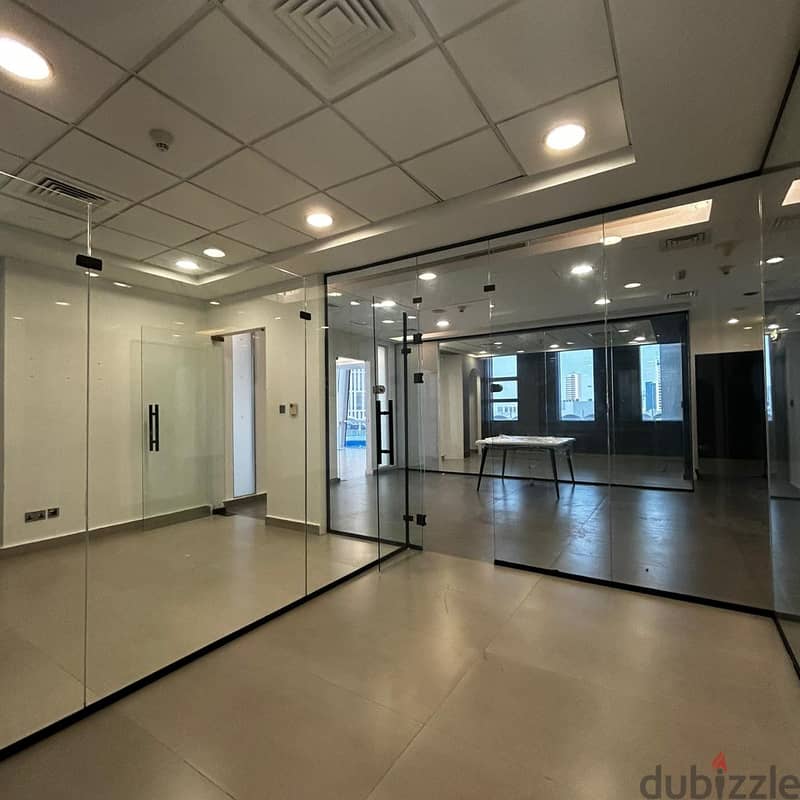 Full commercial floor with a grace period for rent in Al Qibla 6