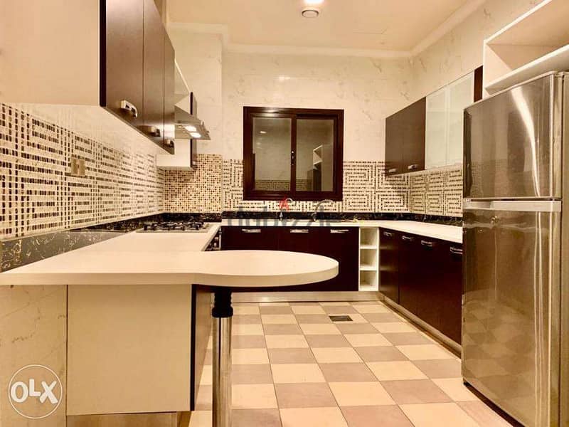 4 bed apartment in Fintas 0