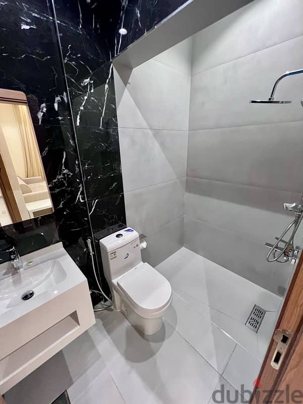 Salmiya - Deluxe Fully Furnished 1 BR Apartment 4