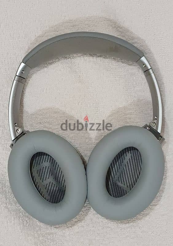 Bose QC35 ANC headphones 1