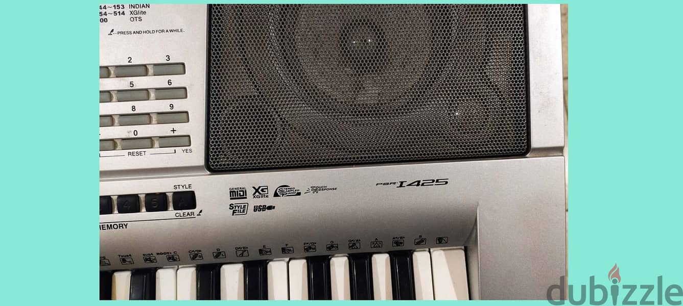 YAMAHA PSR I 425 Musical Keyboard for sale 3