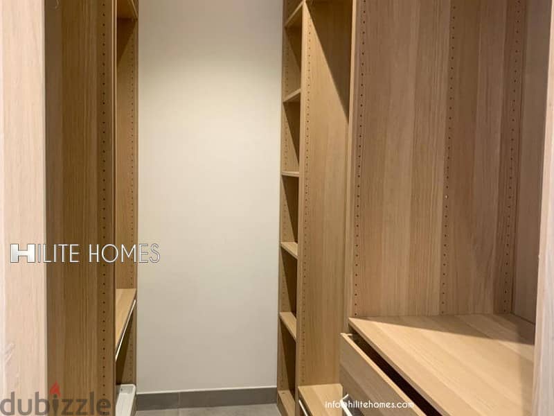 Triplex Villa for rent in Abu al Hassaniya 6