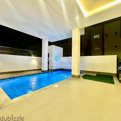 4-Master bedroom Villa with private pool for rent in Abufathira