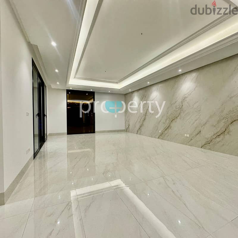 4-Master bedroom Villa with private pool for rent in Abufathira 6