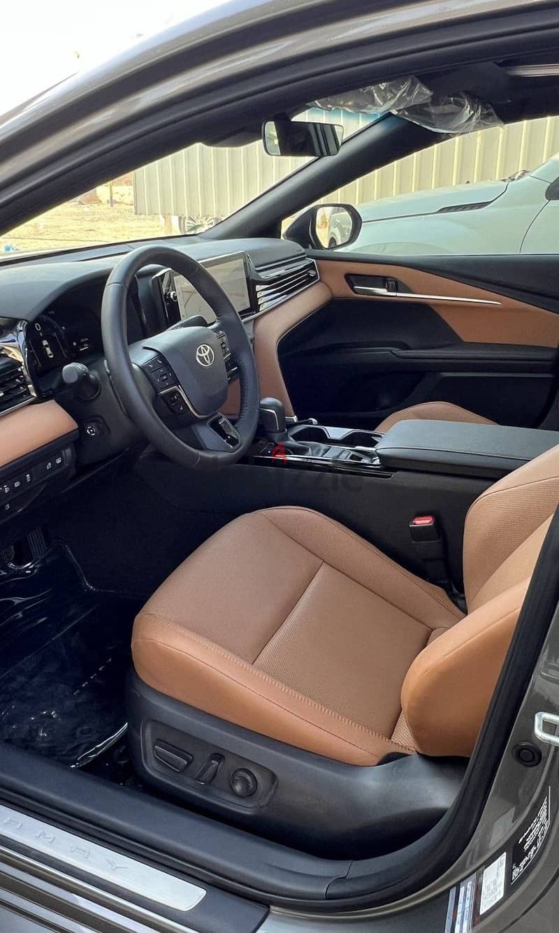 Toyota Camry 2024 gle 2