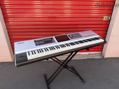 Roland Fantom G8 g 8 Synthesizer + Super Clean