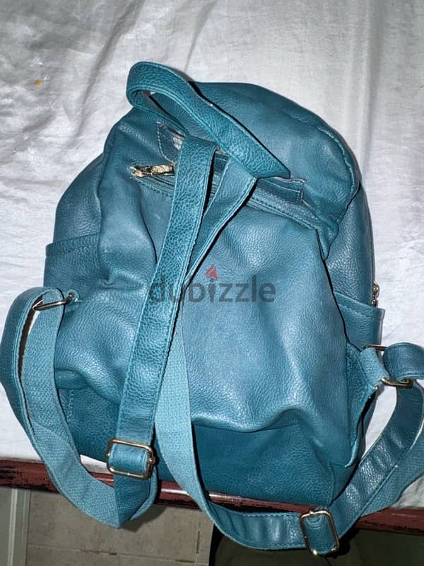 3 bags (swipe) 4