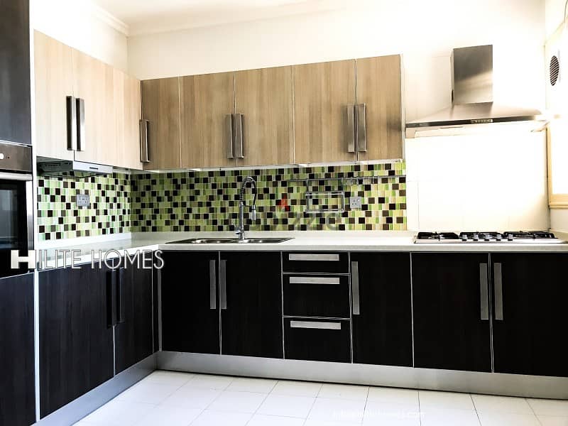 Three bedroom for rent in Salmiya, Kuwait 7