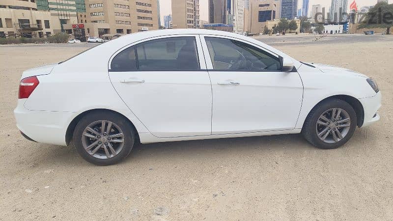 Geely Emgrand 7 2020 3
