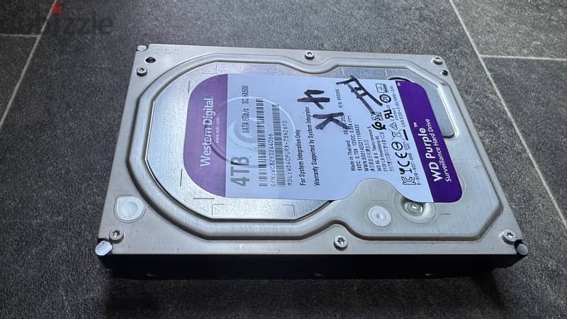4 TH Exltralal 3.5 mm hard drive 3