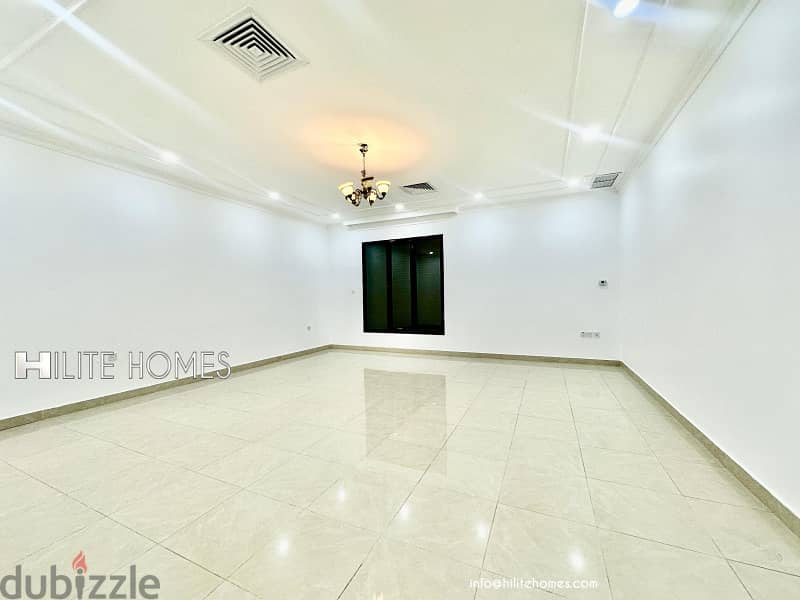 Triplex Villa for rent in Rumaithya 9