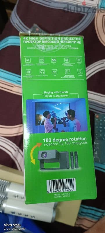 smart barry projector 4k 1