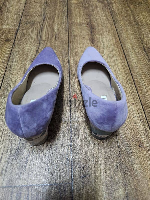 Elle Sandles for sale 4