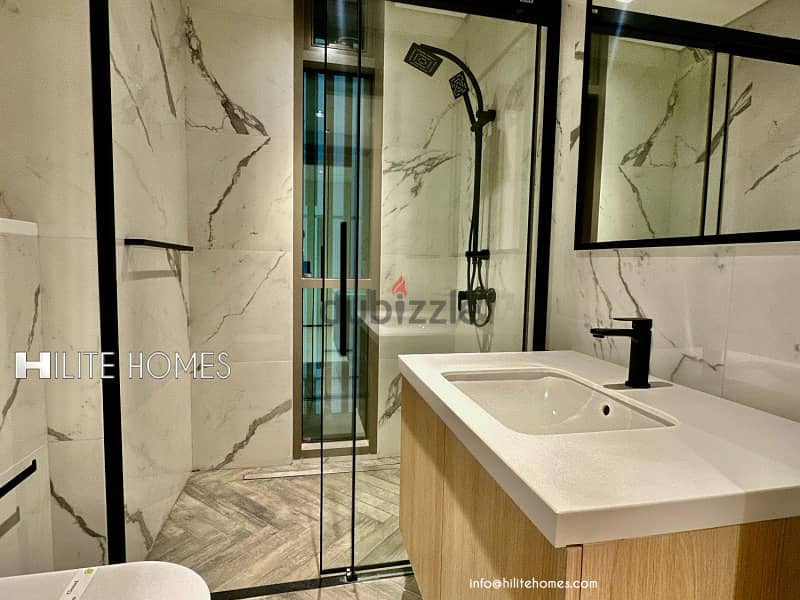 Stunning Three-Bedroom Sea View Apartment for Rent in Daiya 13