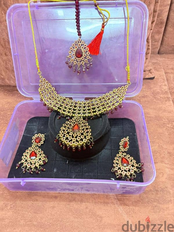 Royal Red & Gold Bridal Jewelry Set with Bangles 3