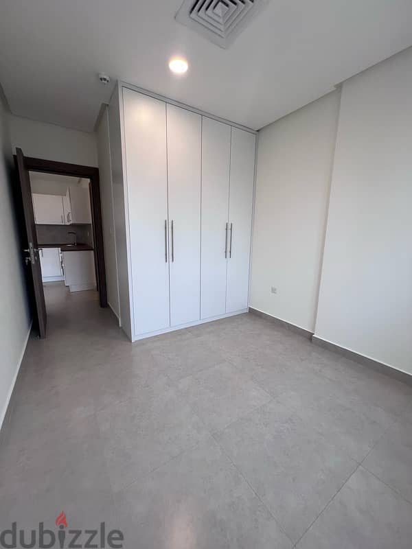 Salmiya - Deluxe Semi Furnished 1 BR Apartment 4
