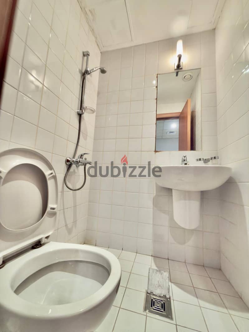 Sea view Three Bedroom Apartment for Rent, Shaab 1