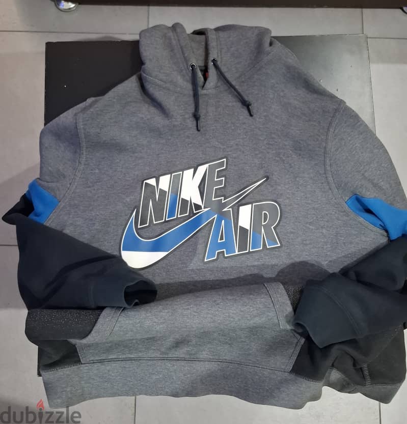 NIKE hoodie men Original . Used but excellent condition size L Regular 1