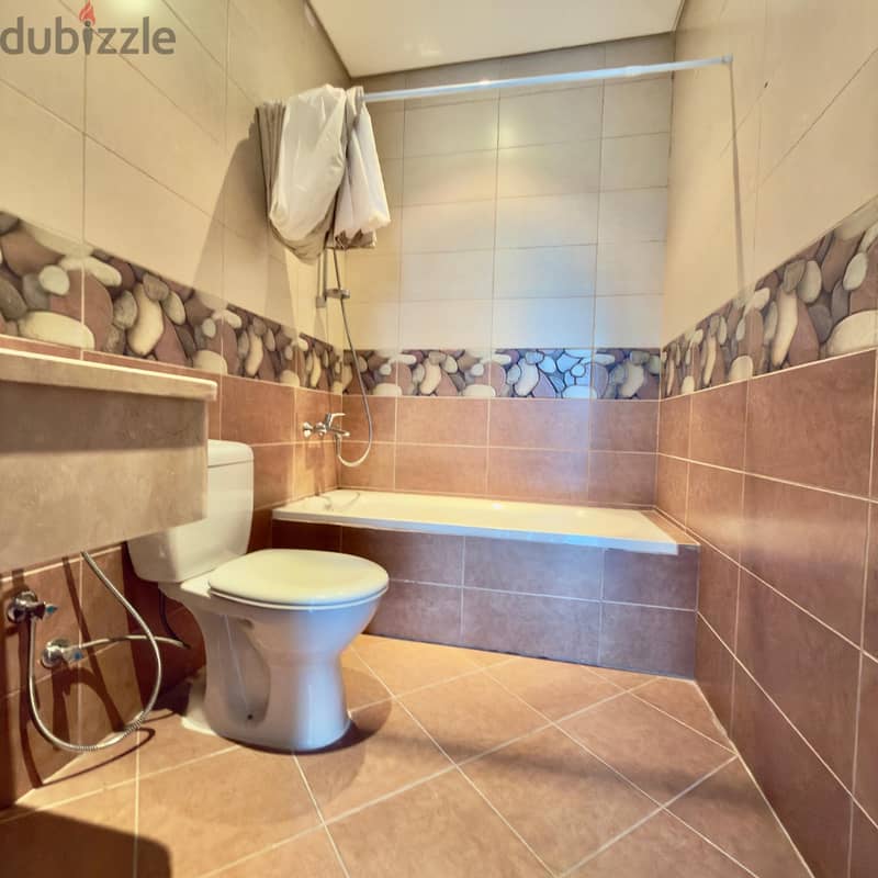 Elegant Three Bedroom Sea View Residence in Shaab, Kuwait 4