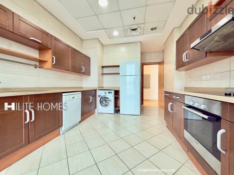 Three bedroom apartment for rent in Shaab with sea view 6
