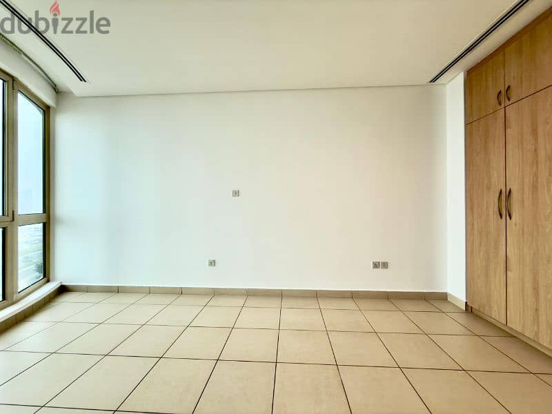 Full floor three bedroom apartment for rent in Shaab. 4