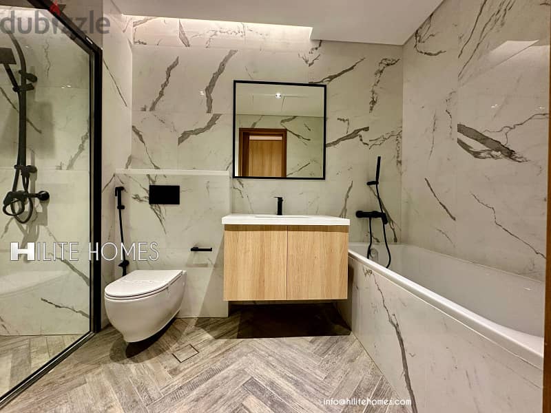 Stunning Three-Bedroom Sea View Apartment for Rent in Daiya 14