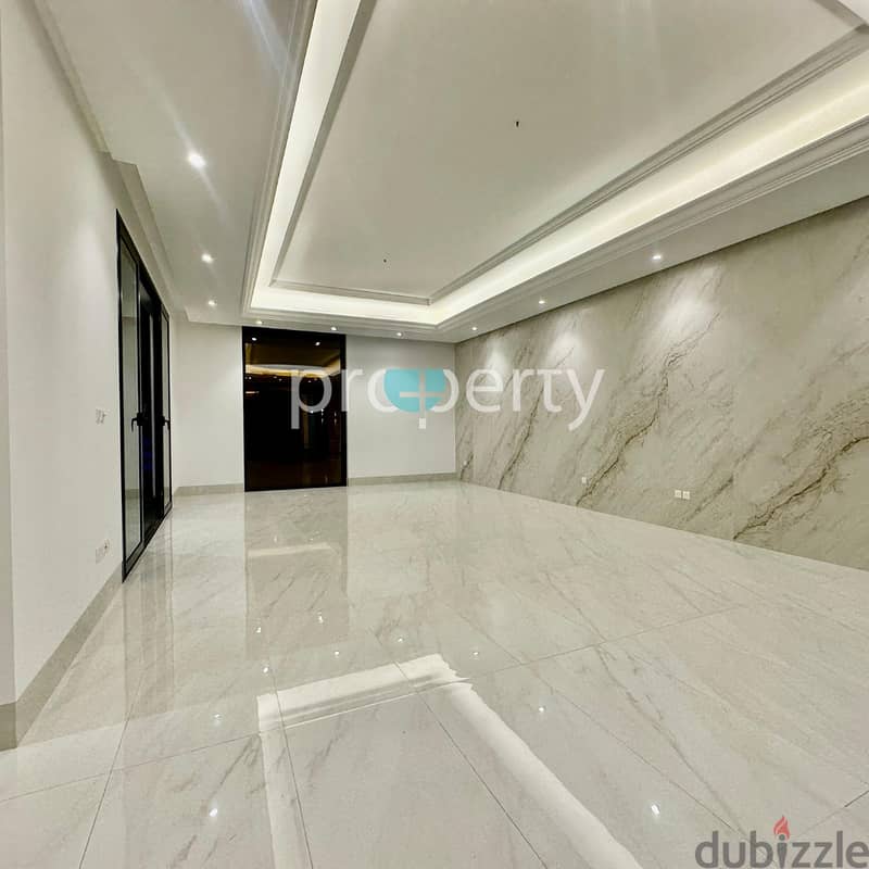 4-Master bedroom Villa with private pool for rent in Abufathira 5