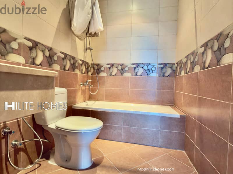 Elegant Three Bedroom Sea View Residence in Shaab 8