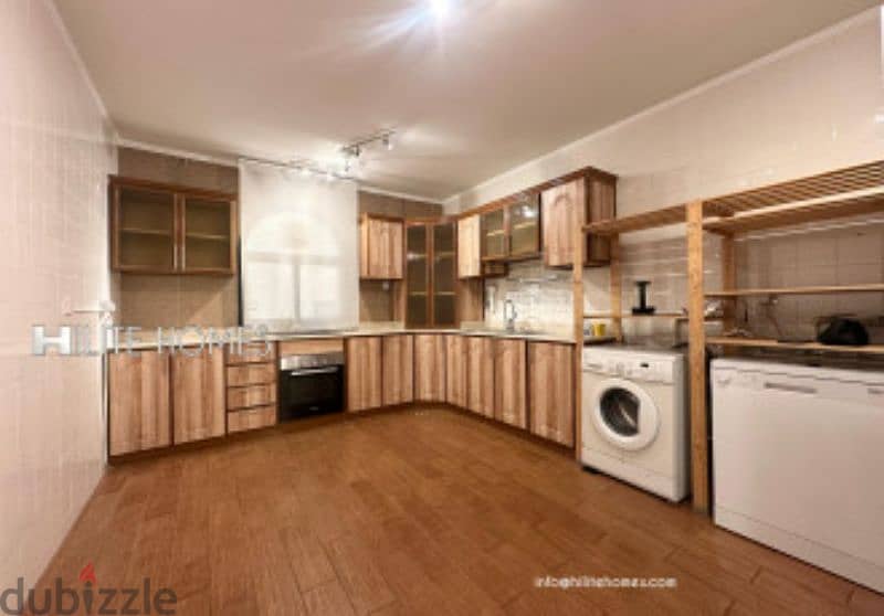 Floor with terrace for rent in Salwa 8