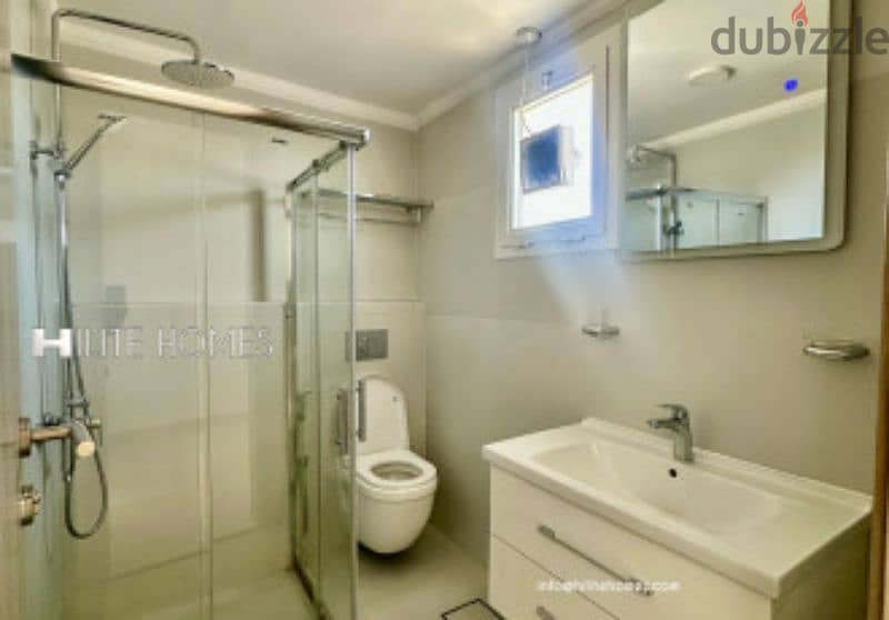 Four Bedroom Duplex with Private pool 10