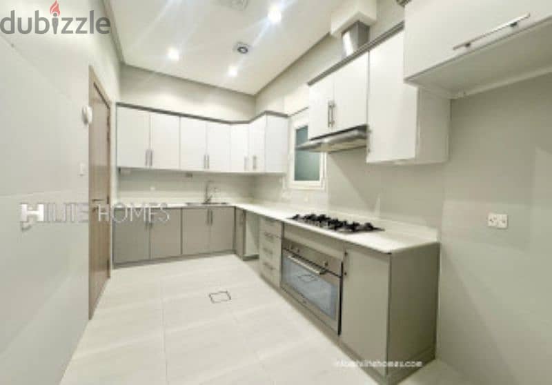 Four Bedroom Duplex with Private pool for rent in Granada 2
