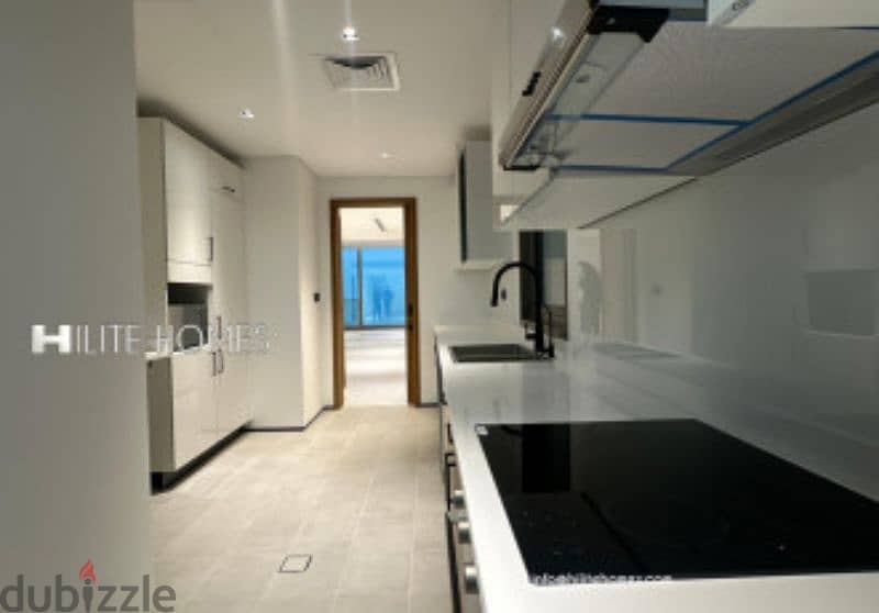 Stunning Three-Bedroom Sea View Apartment for Rent in Daiya 3