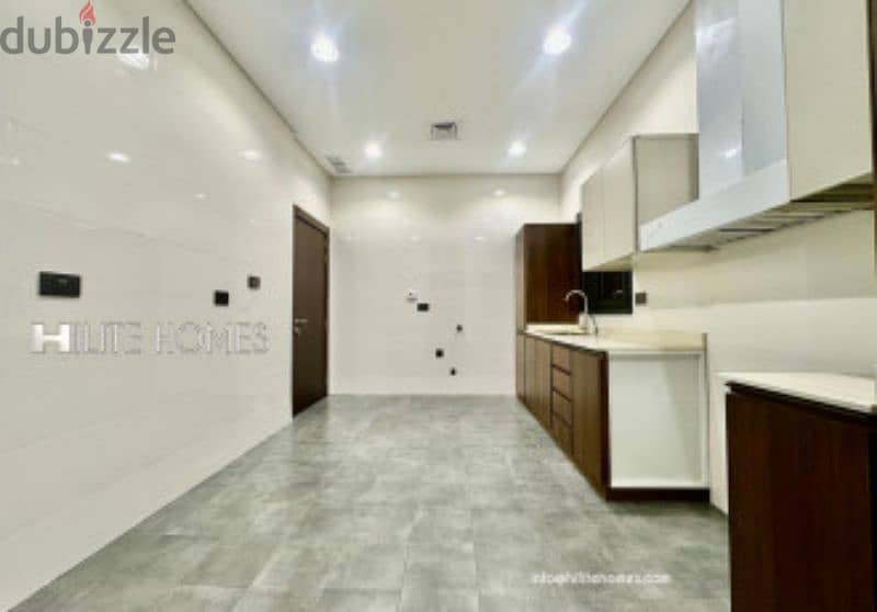 Five bedroom Duplex with private Garden for rent in Bayan 8