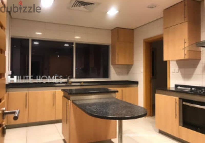 full floor Sea view apartment for rent in Salmiya. 2