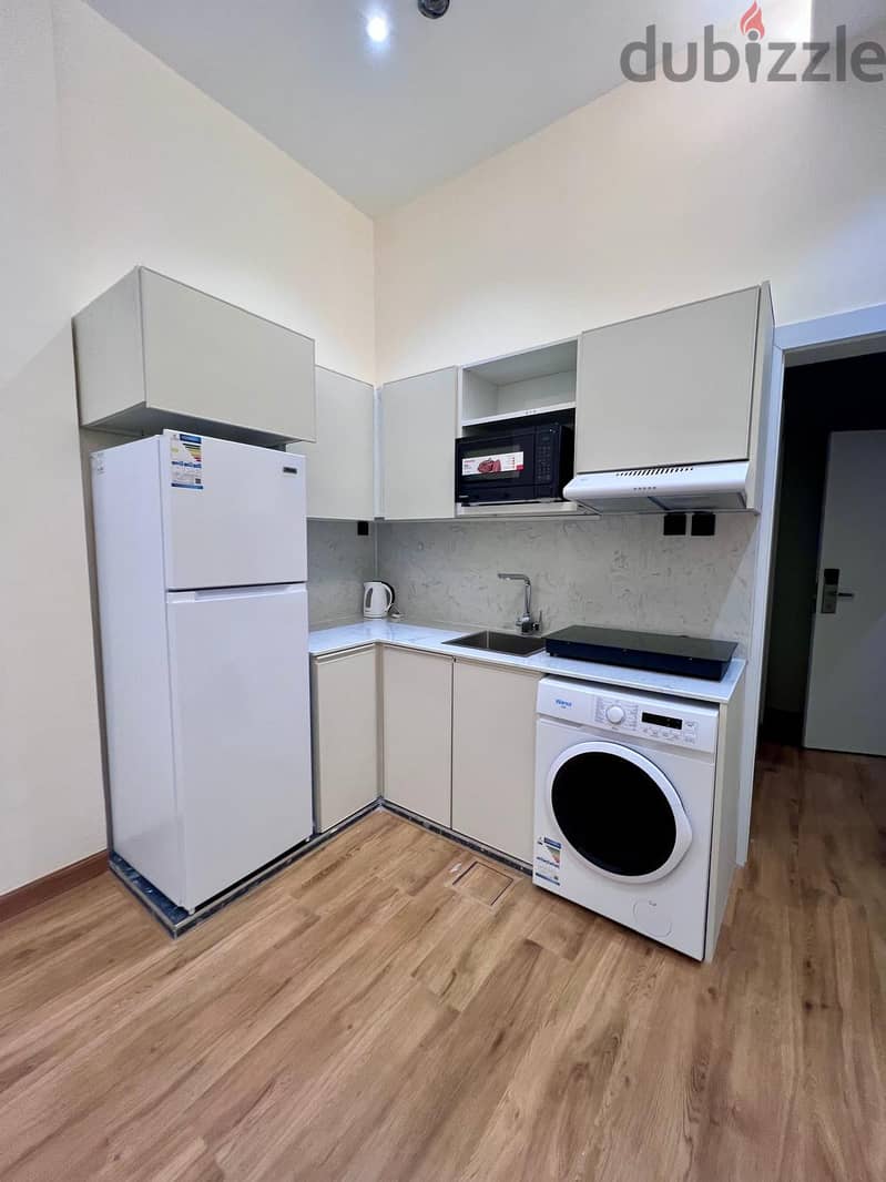 Sharq - Deluxe Fully Furnished 1 BR Apartment 9
