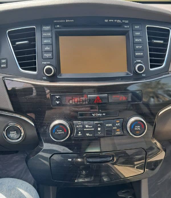 Kia Cadenza 2011 8