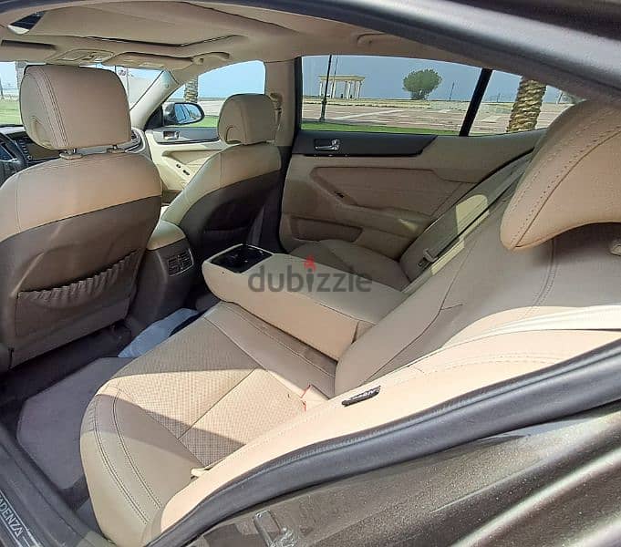 Kia Cadenza 2011 12