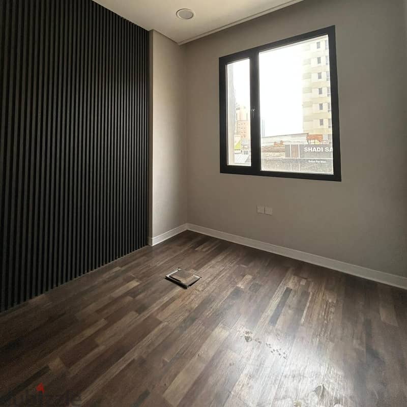 Full floor available for rent in Salmiya. 10