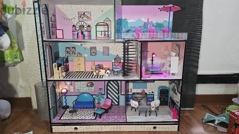 L. O. L OMG SURPRISE DOLL HOUSE 1