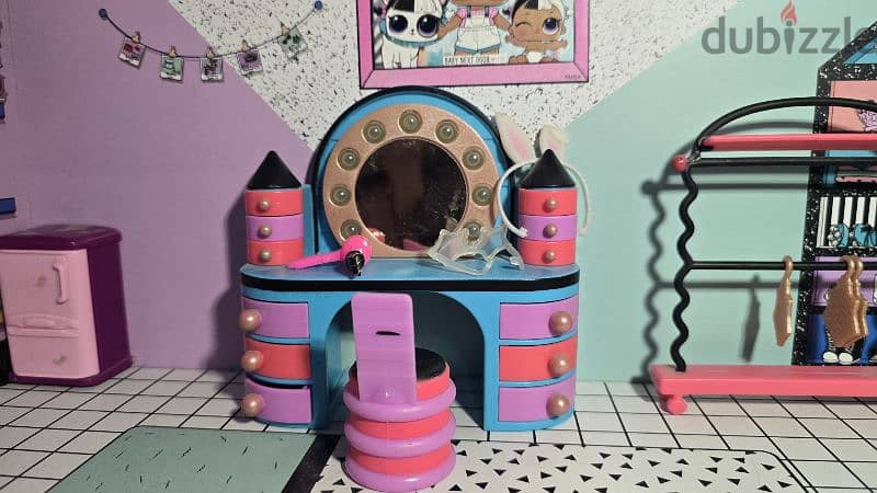 L. O. L OMG SURPRISE DOLL HOUSE 3
