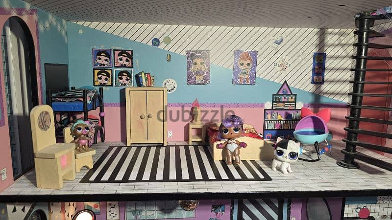 L. O. L OMG SURPRISE DOLL HOUSE 4