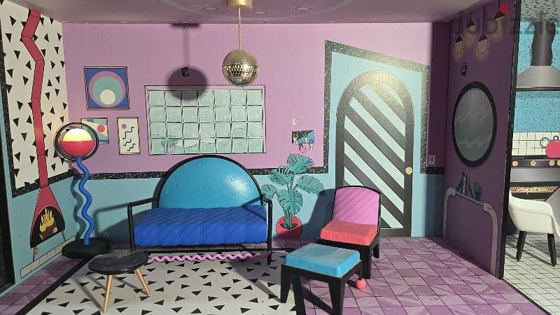 L. O. L OMG SURPRISE DOLL HOUSE 7